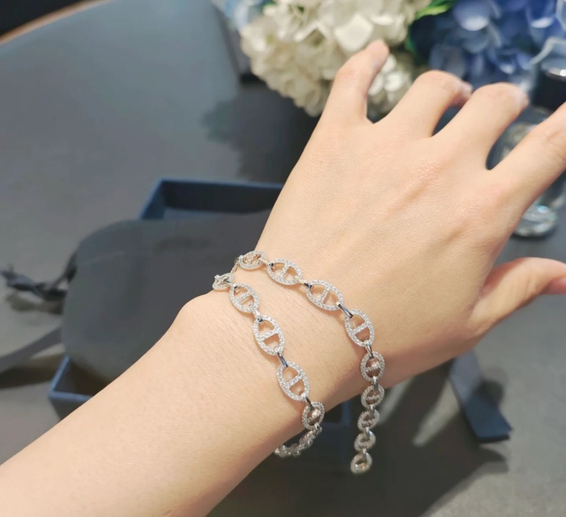 Apm Bracelets
